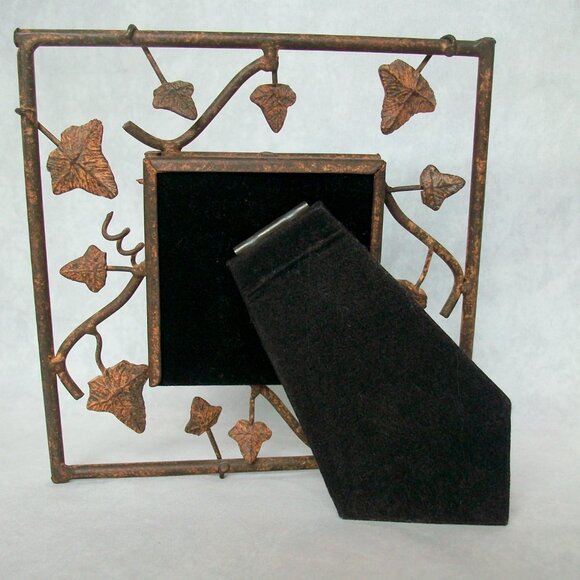 Country Apple Pie Cross Stitch Sampler Rustic Leaf Metal Easel Frame 6.25"x6.25" - Picture 3 of 5